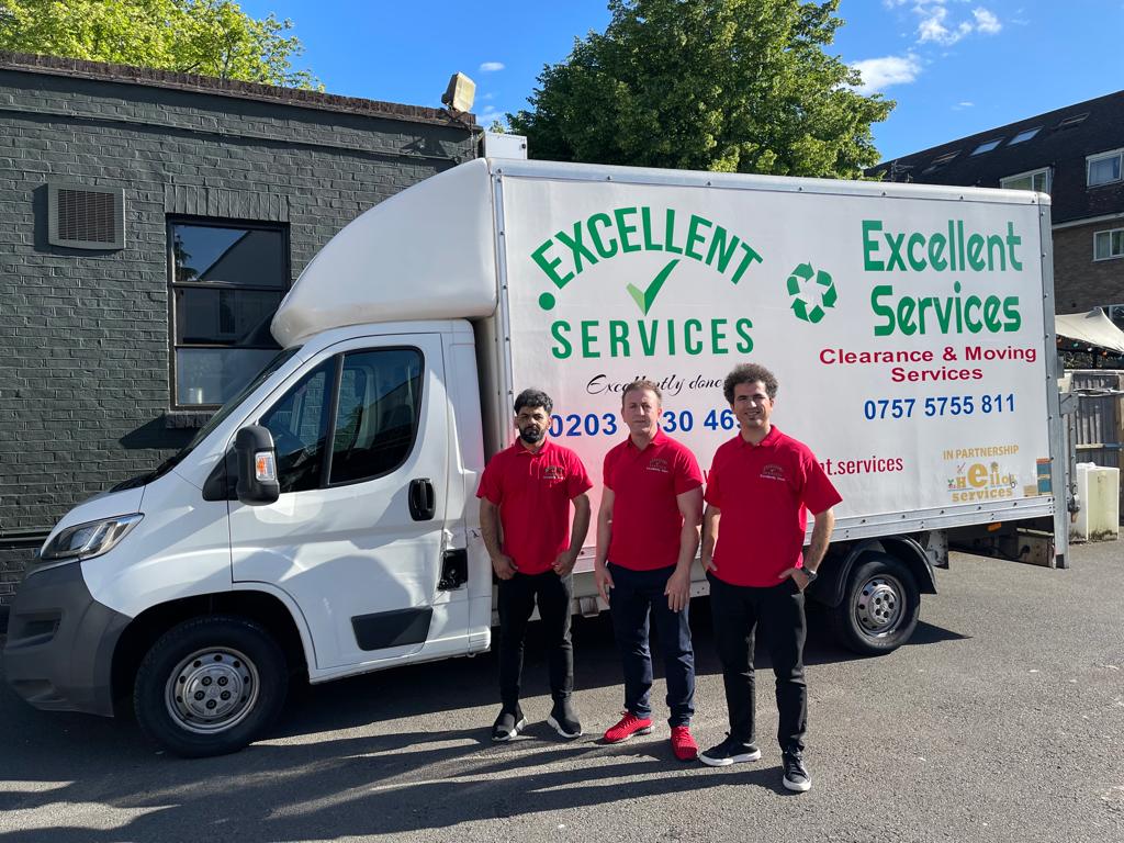 Moving Van service in Shadwell
